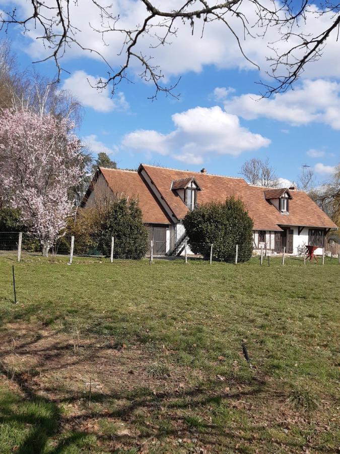 Oh ! Fleurs Des Champs Bed & Breakfast Chaumont-sur-Tharonne Exterior foto